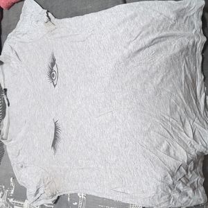FashionNova T shirt Small